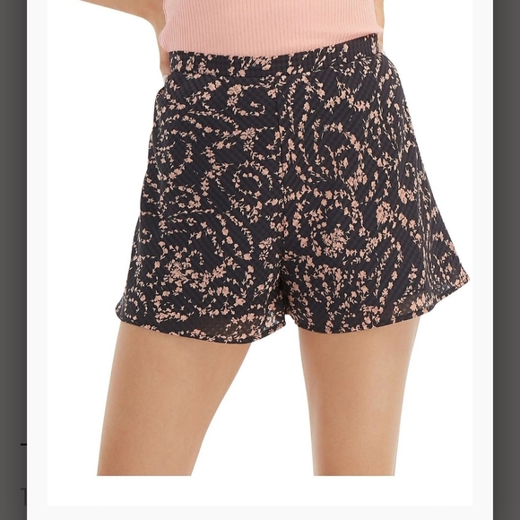 The Fifth Label Pants - THE FIFTH LABEL Flowy Printed Shorts Black & Blush Boho Style M